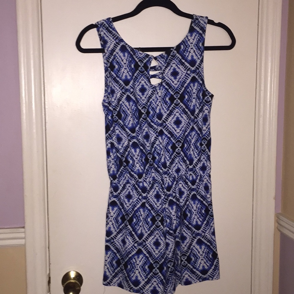 Blue-Patterned Romper - Picture 2 of 4